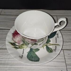 2006 Roy Kirkham Fine Bone China Tea Coffee CUP & SAUCER Redoute Roses Pink